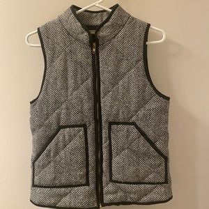Goodnight Macaroon Black and White Printed Vest
